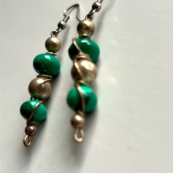 Malachite Vintage Earrings - Picture 3 of 4